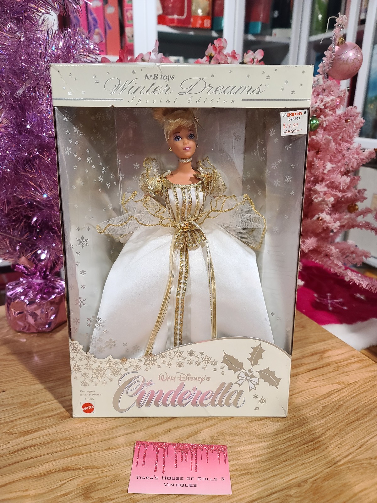 NEW! 1997 WINTER DREAMS DISNEY CINDERELLA BY KB TOYS BARBIE!