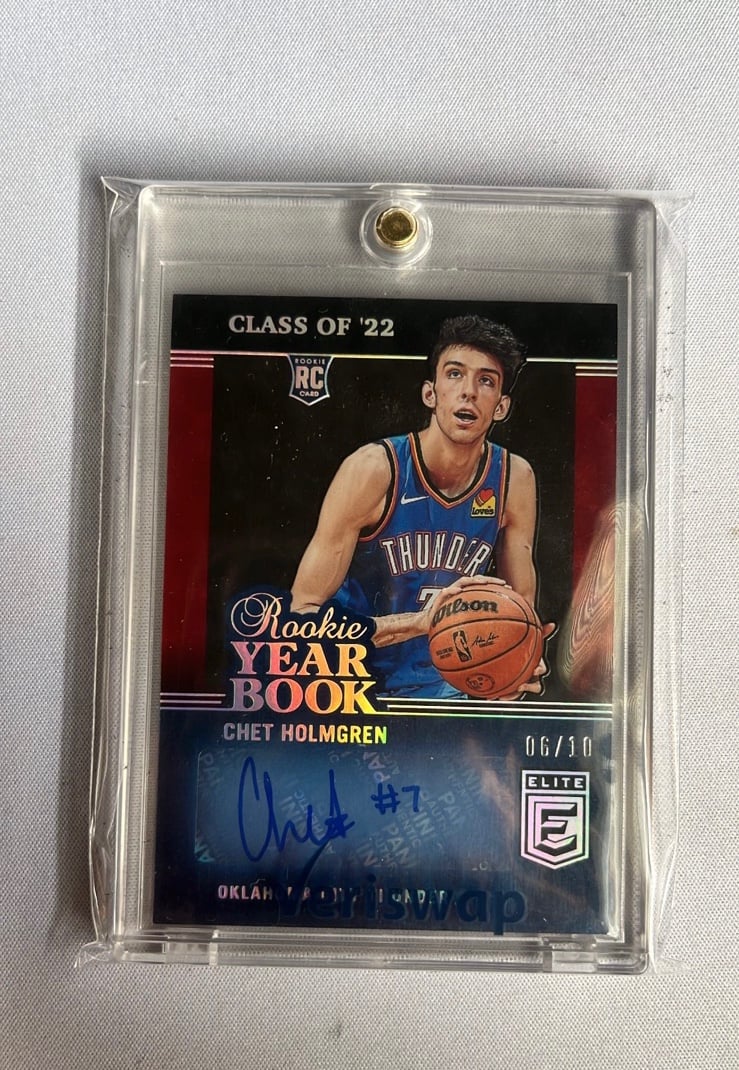 2022 Panini Chronicles Yearbook Donruss Elite Chet Holmgren Red /10 Rookie Auto