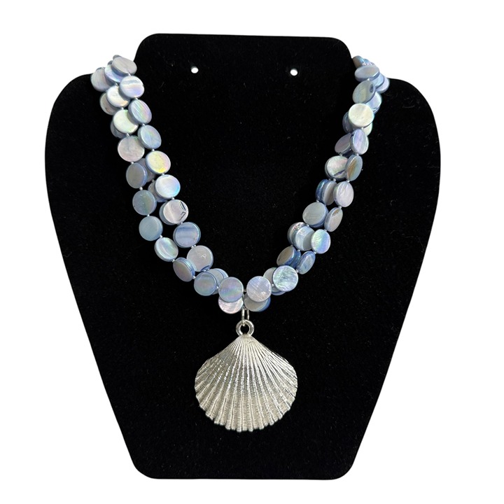 NWT Three-Strand Mother of Pearl Shell Necklace Silver Scallop Shell Pendant