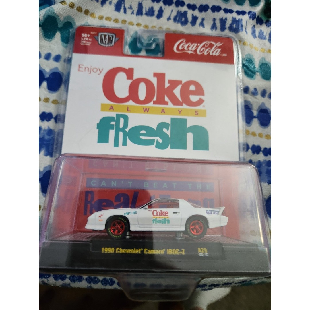 M2 Chase 1990 Chevy Camero 1/64