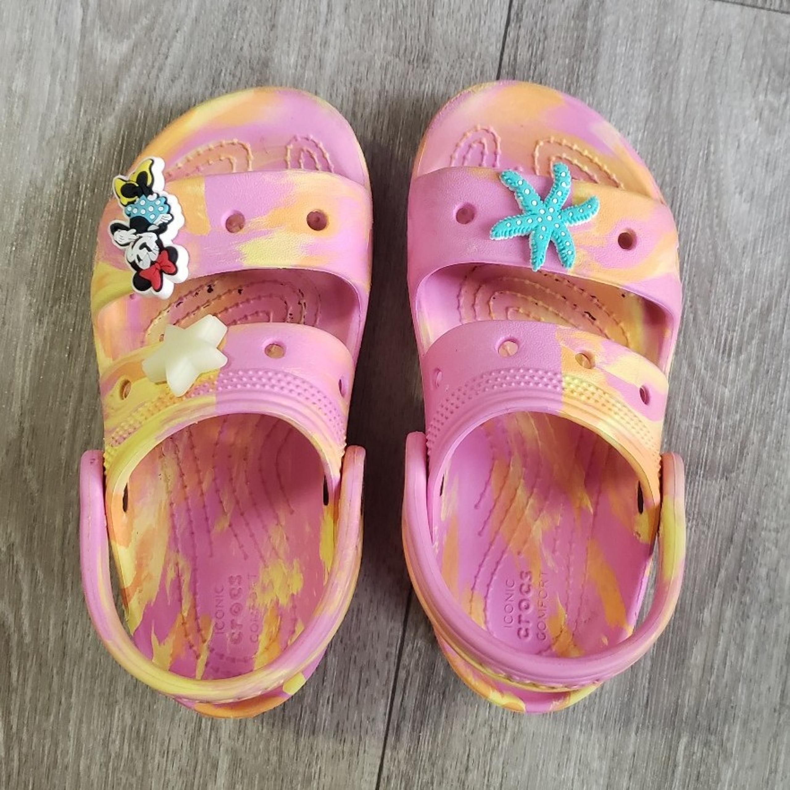 Crocs 10