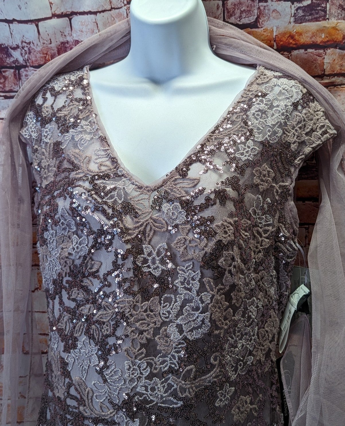 Brand sale New Alex Evenings Women's Long V Neck Fit and Flare Dress Gown w/shawl 10P