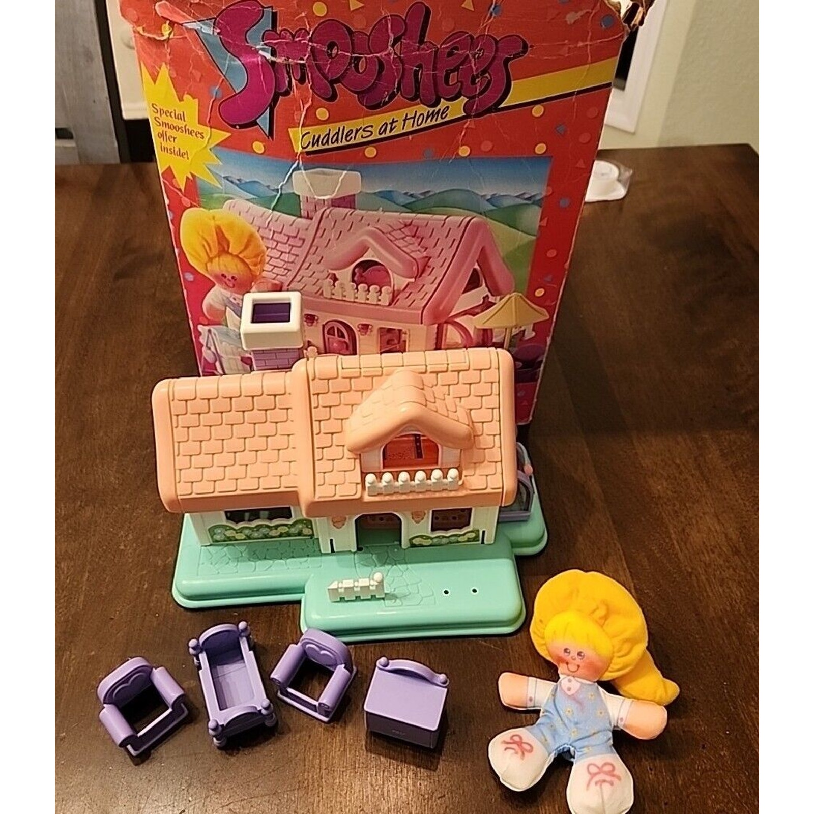Fisher Price 1988 SMOOSHEES cuddlers at home Furniture Doll house play set lot