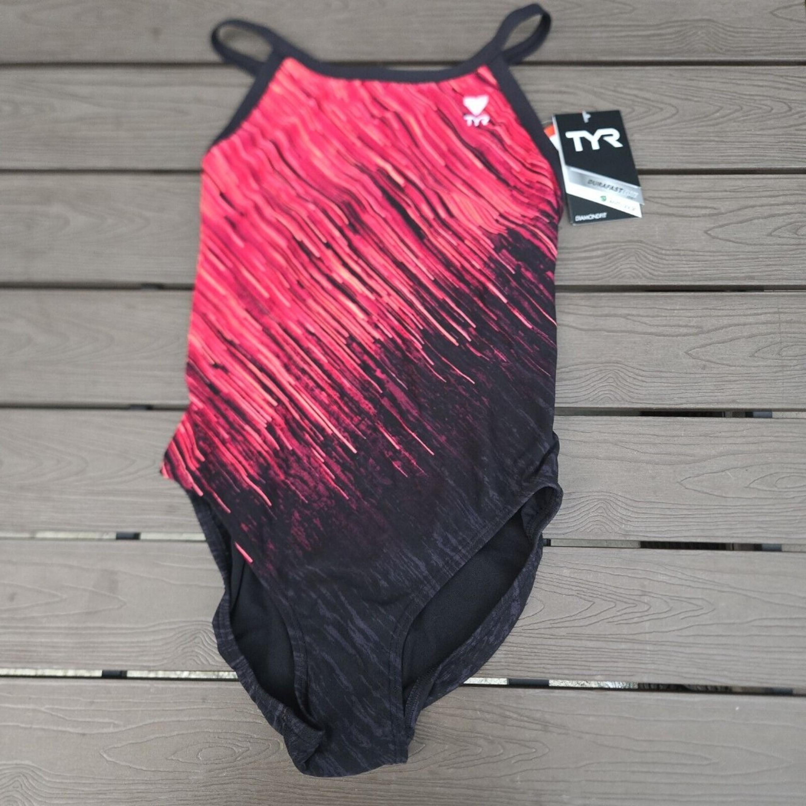 TYR Durafast Women Andromeda Red/black Diamondfit One-Piece Swim Size 34 New