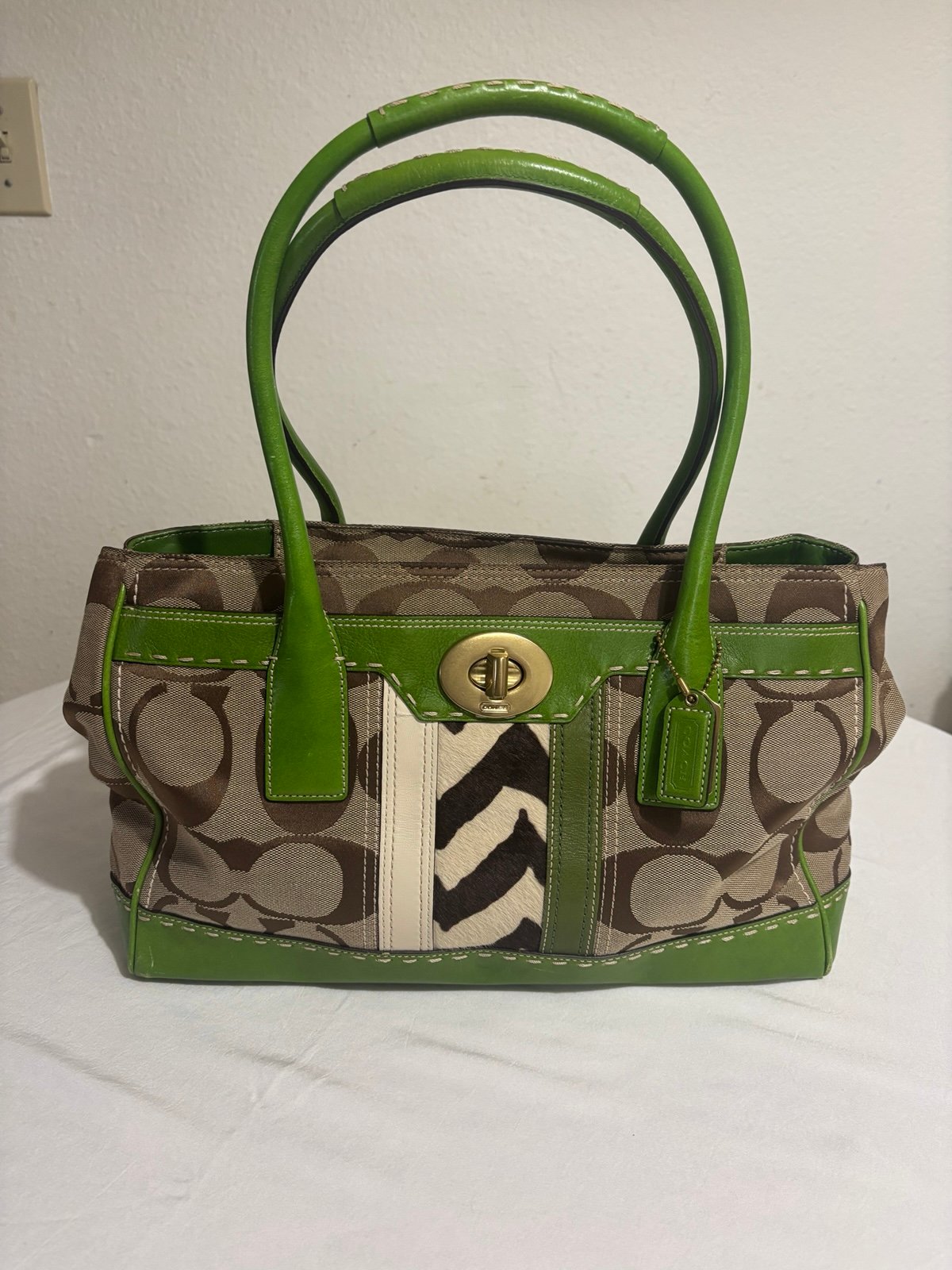 Coach J0773 11561 Lime Green Leather plus Leopard Fur Vintage Shoulder Bag