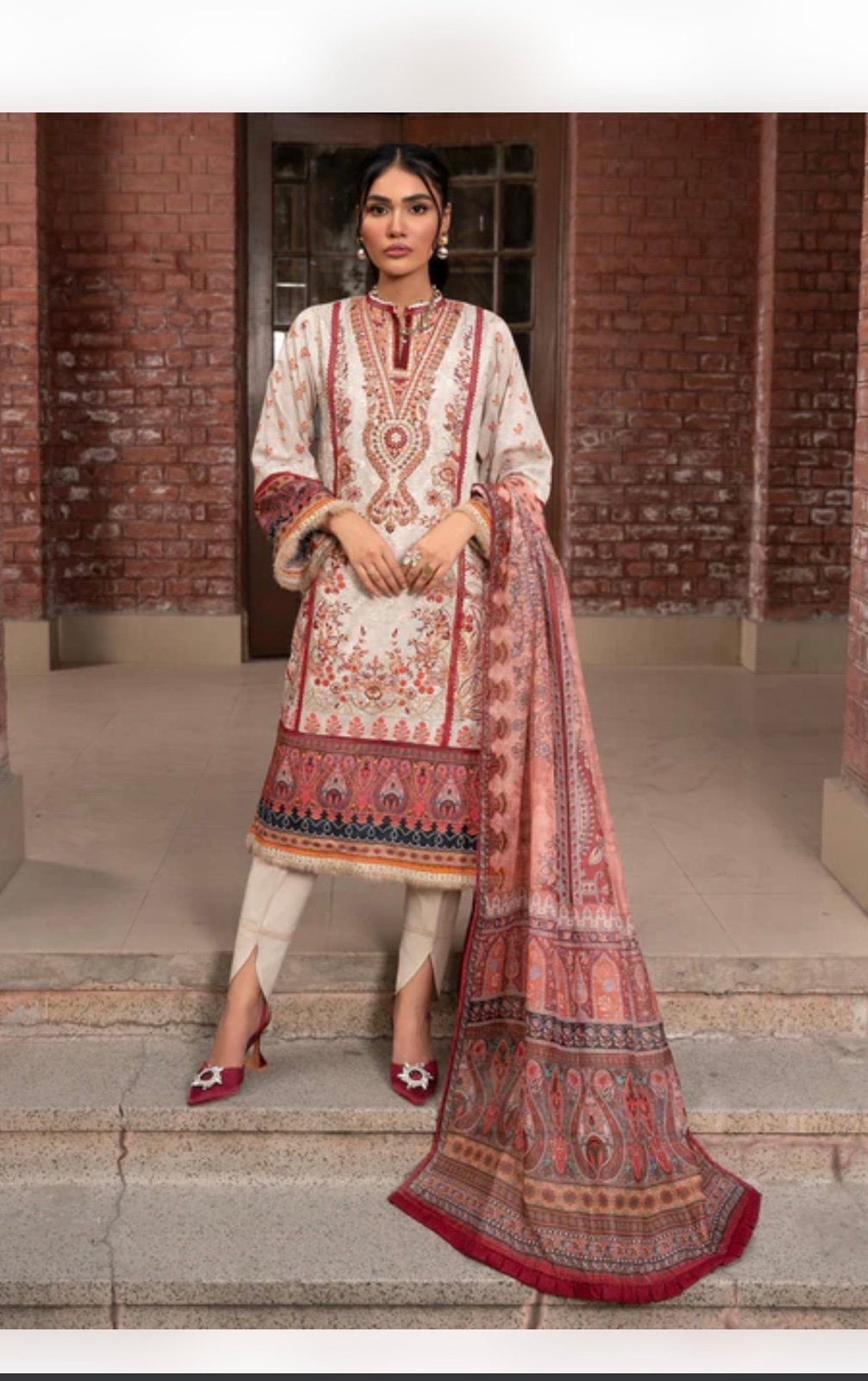 New 3 piece Pakistani dress lawn