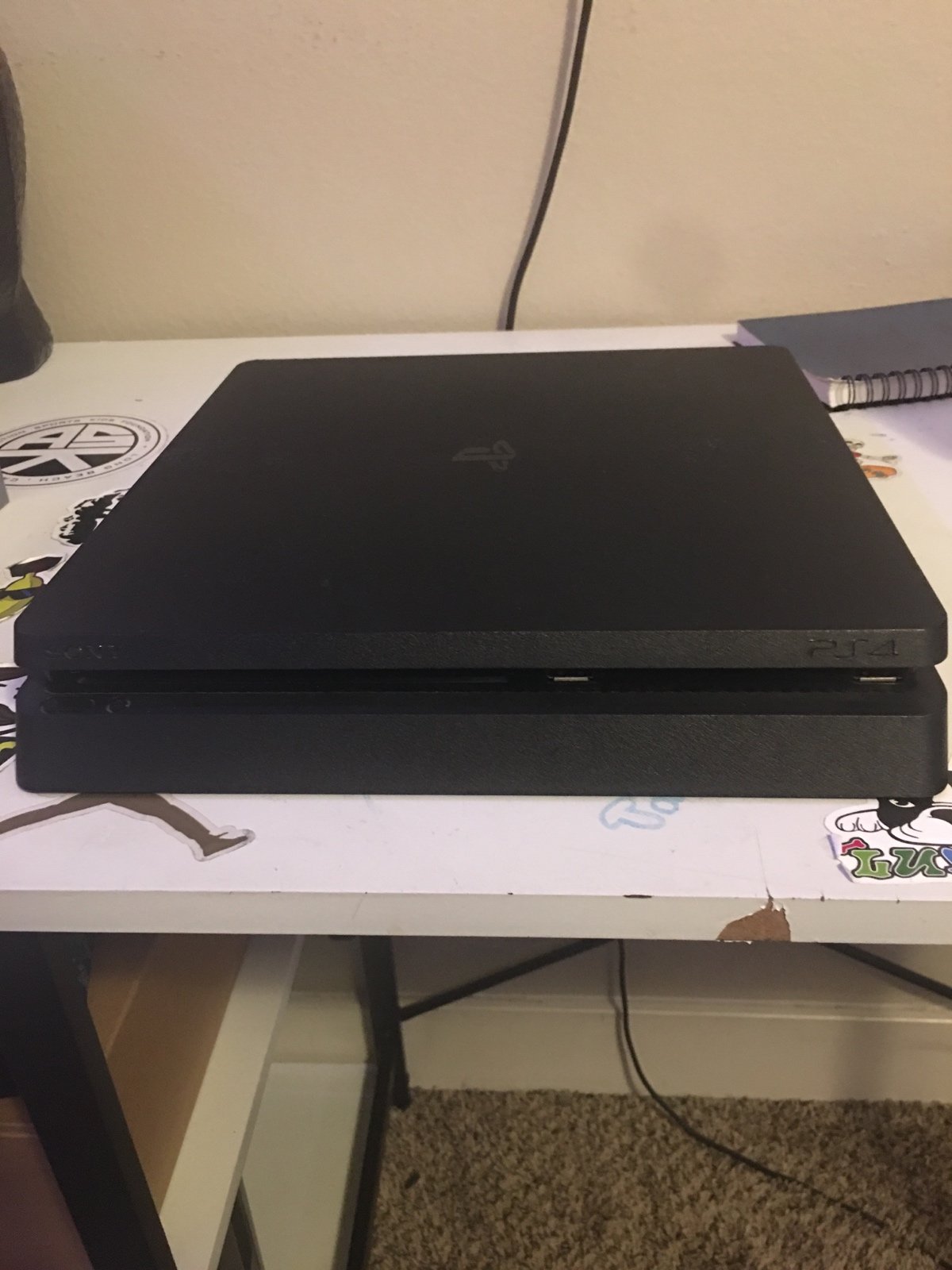PlayStation 4 Slim
