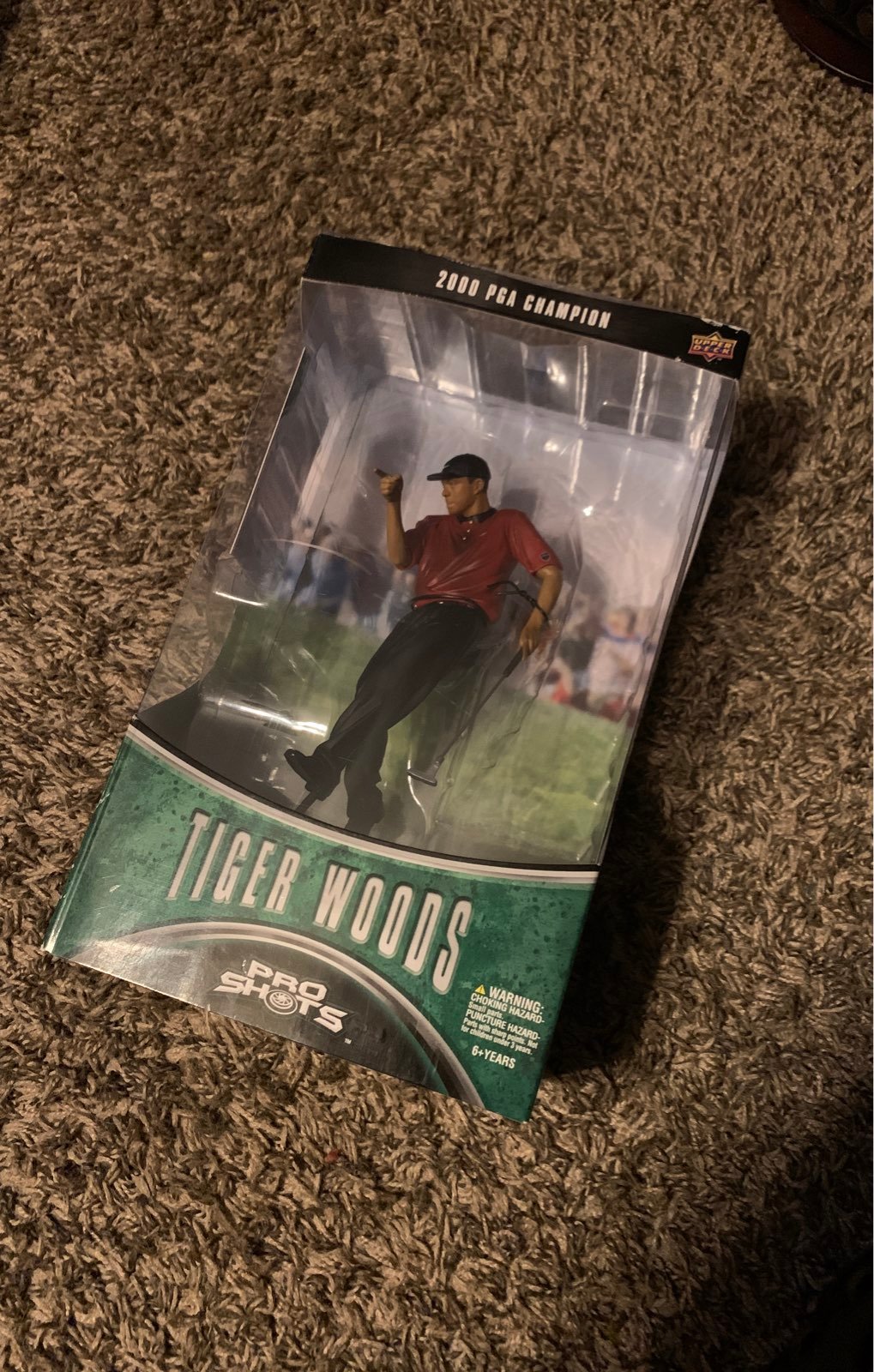 Tiger Woods 2008 Upper Deck Pro Shots Red Shirt POINTING action figure NEW