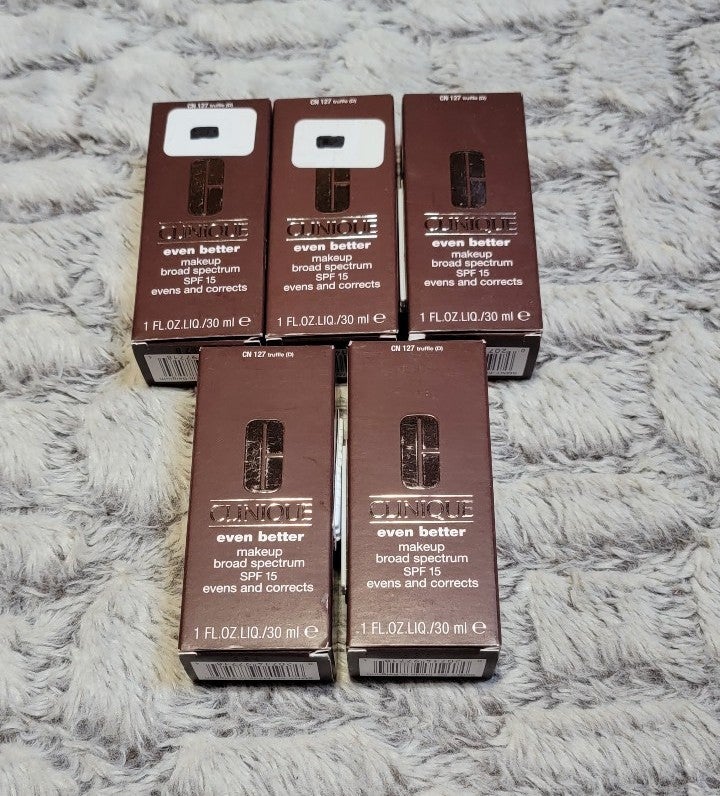 NWT! CLINIQUE Even Better Makeup Broad Spectrum SPF 15 Bundle