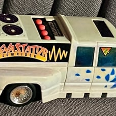 1997 VINTAGE LANARD 10 DEVASTATOR LOW-RIDER CHEVY TRUCK W/4-LIGHTS & SOUNDS