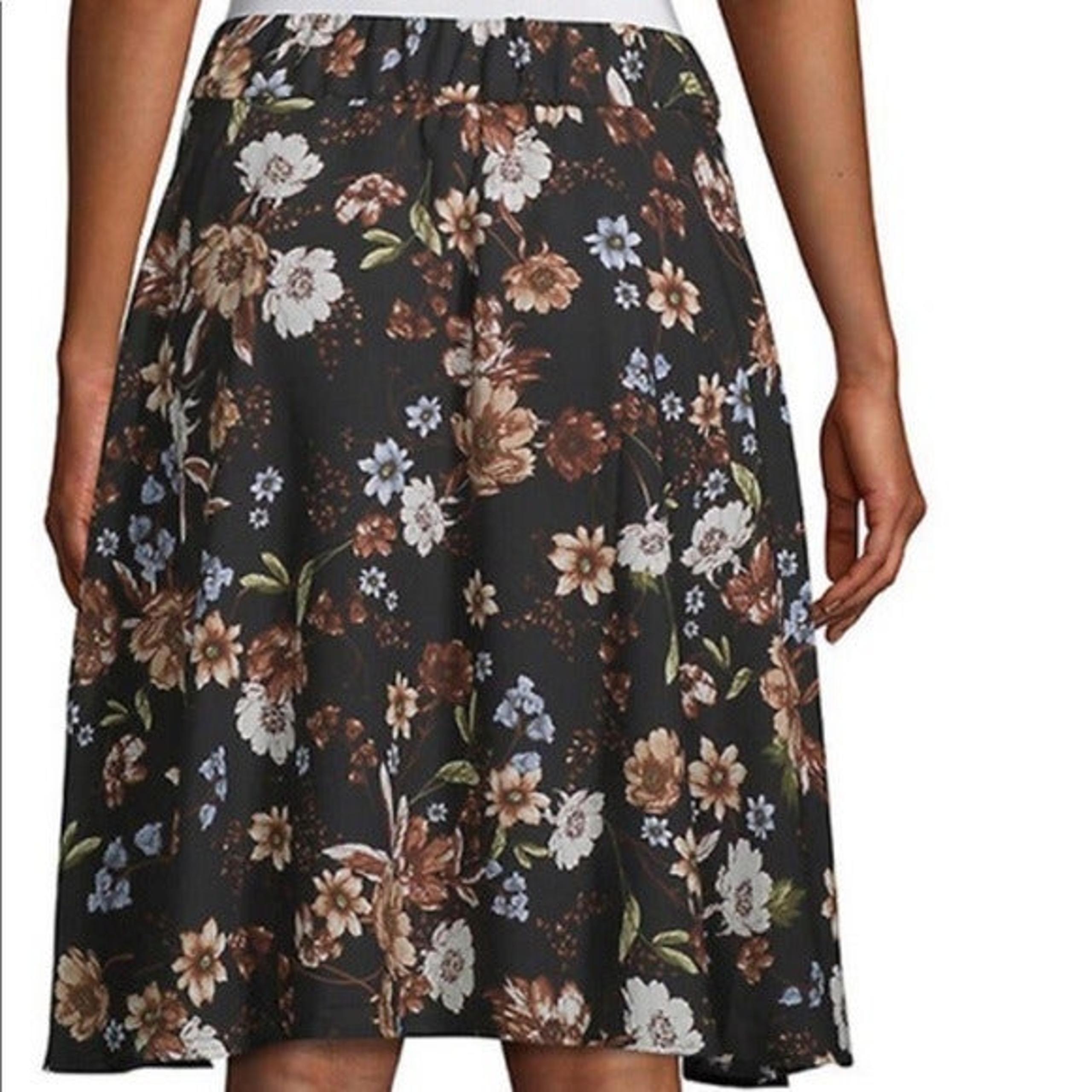 Philosophy A-Line Skirt black & floral