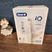 Oral-B i04 Electric Toothbrush
