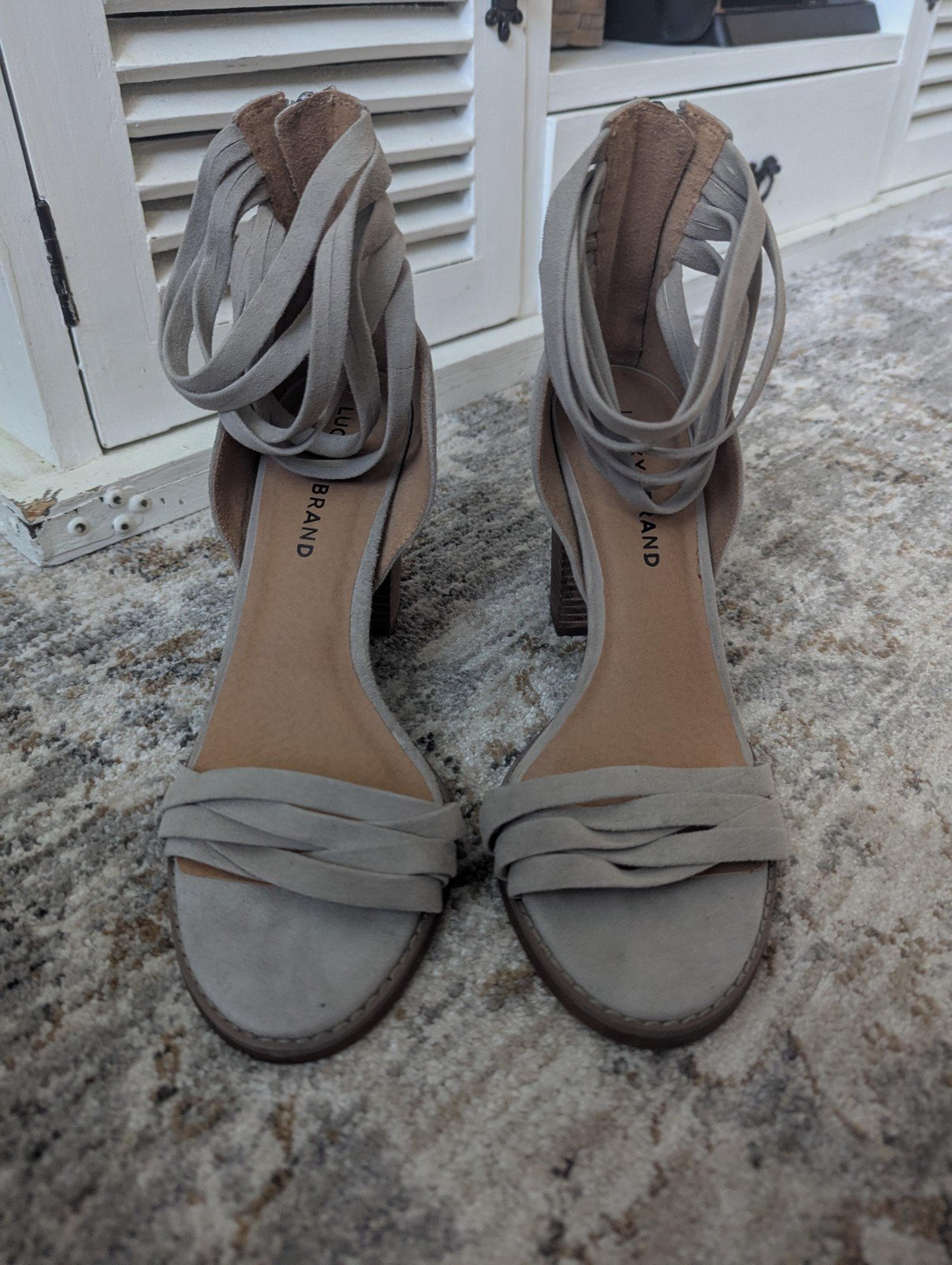 Lucky Brand Suede sandal heel Size 8