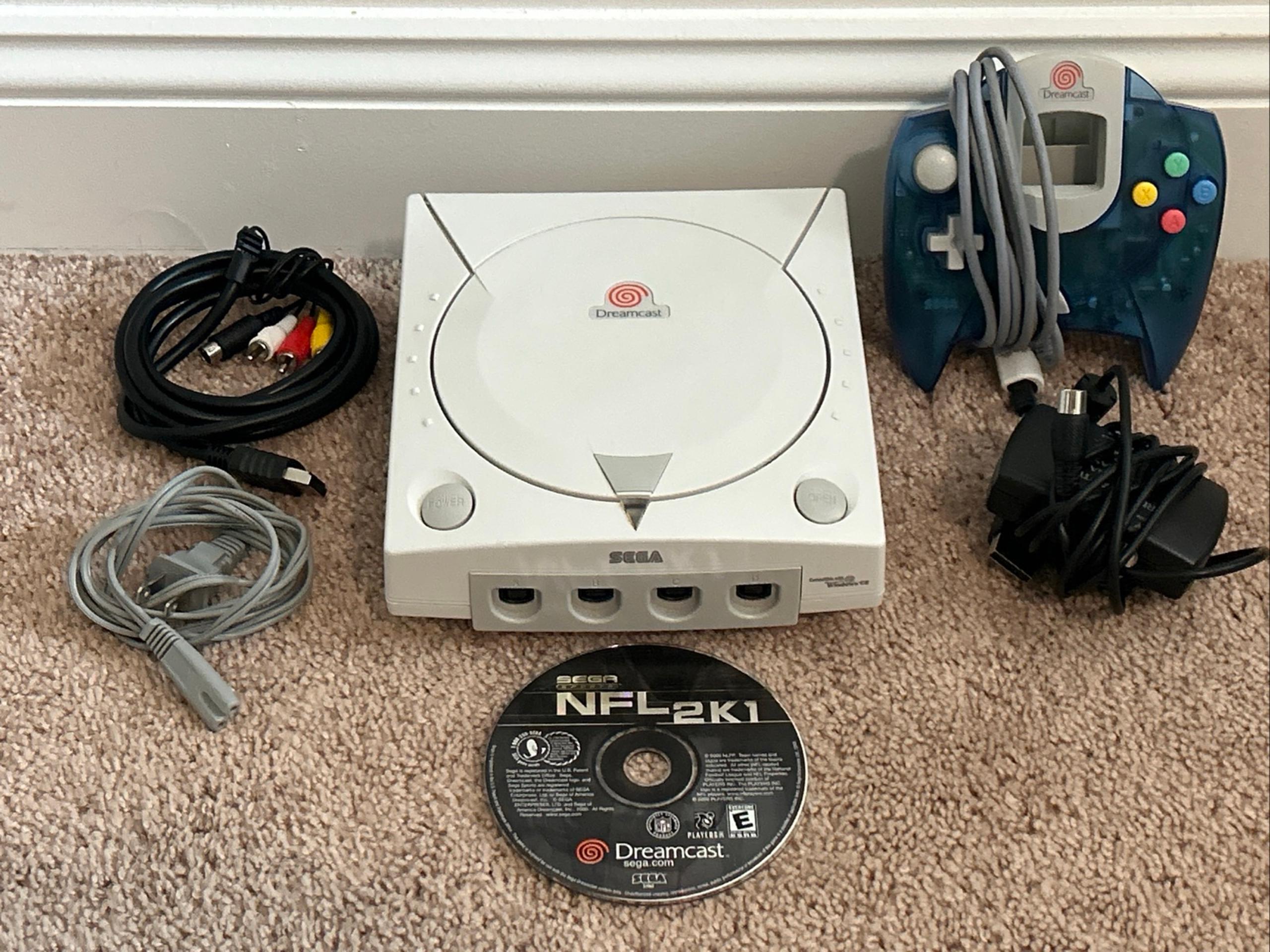 Sega Dreamcast Console White HKT-3020 Bundle W Blue Controller, Cords Tested
