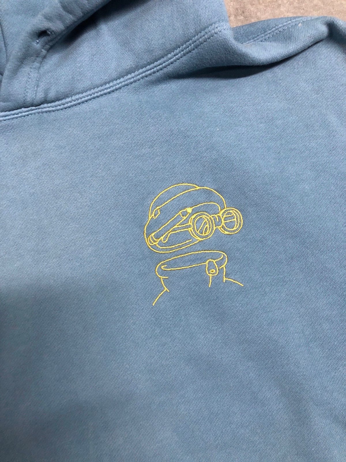 Invisible Friends ‘Still Hiding in the’ Merch NFT Hoodie Sweatshirt Men’s high quality XL