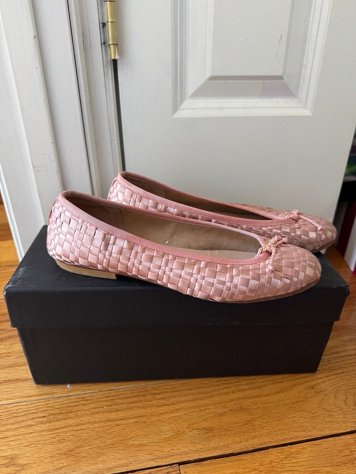 Fsny women pink flat shoes size 7