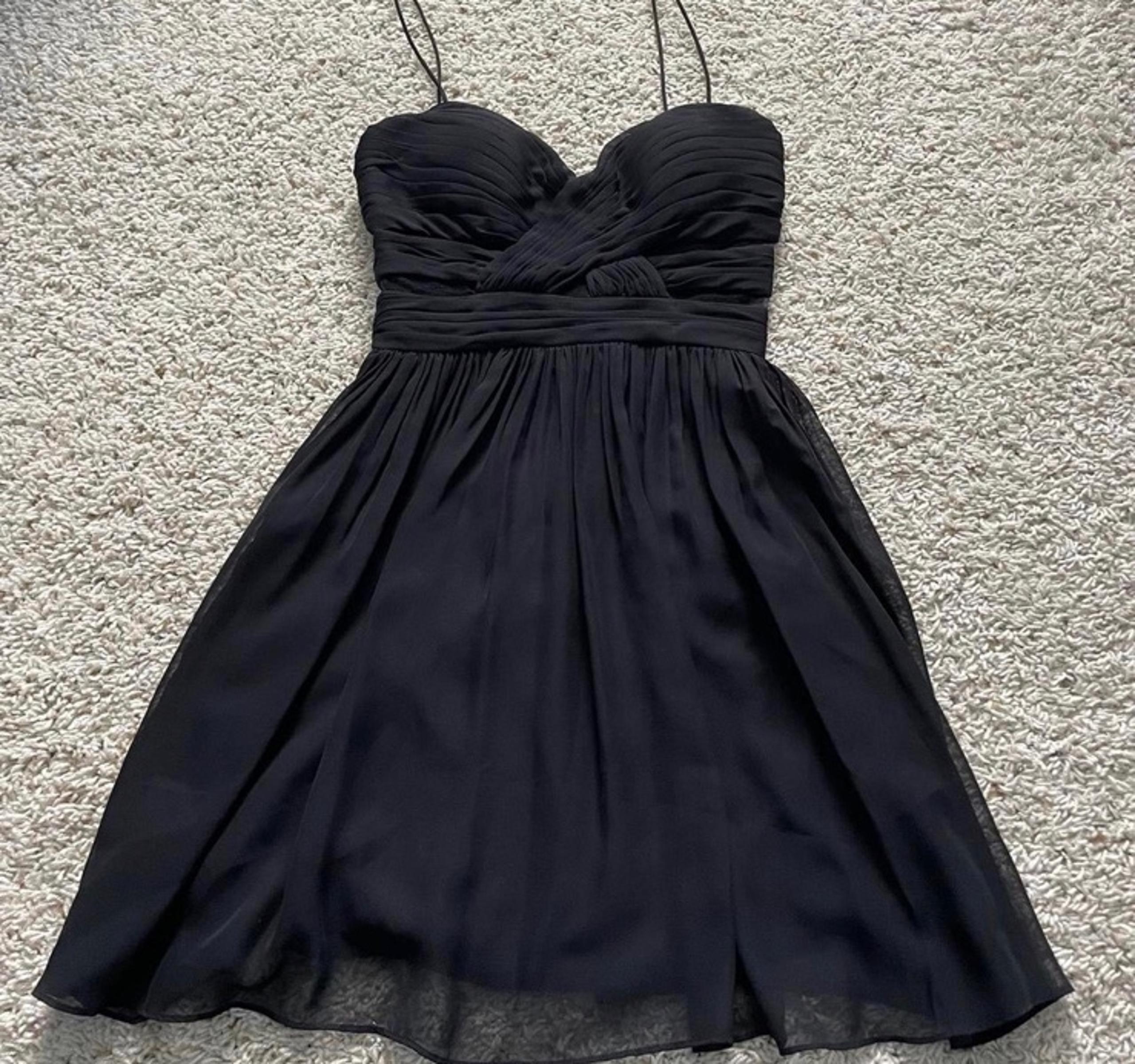 women’s size 1/2 black adrianna papell black dress!