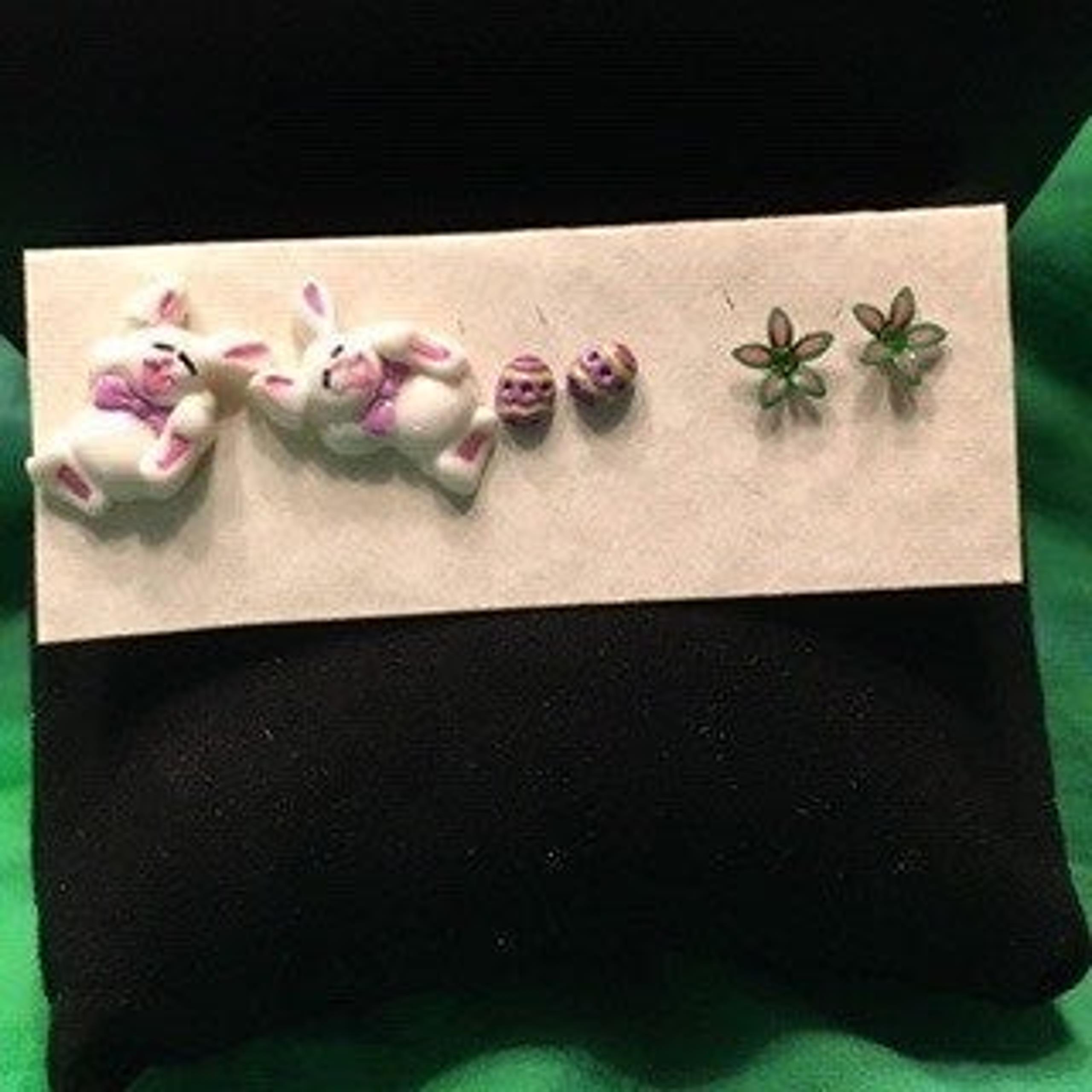 Spring/Easter stud set