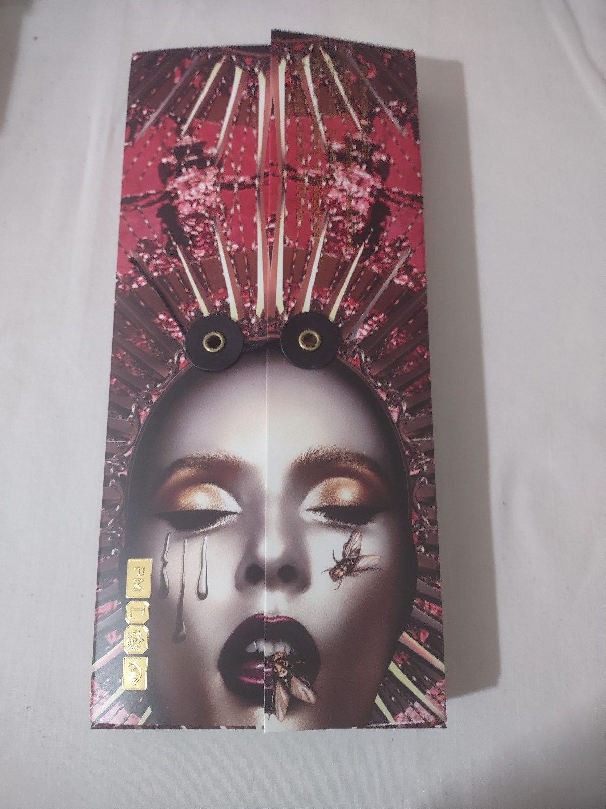 Eyeshadow palettes