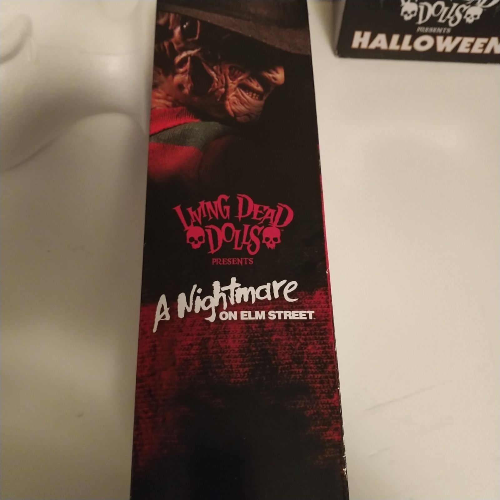 Living Dead Dolls Freddy Krueger with Sound - detail