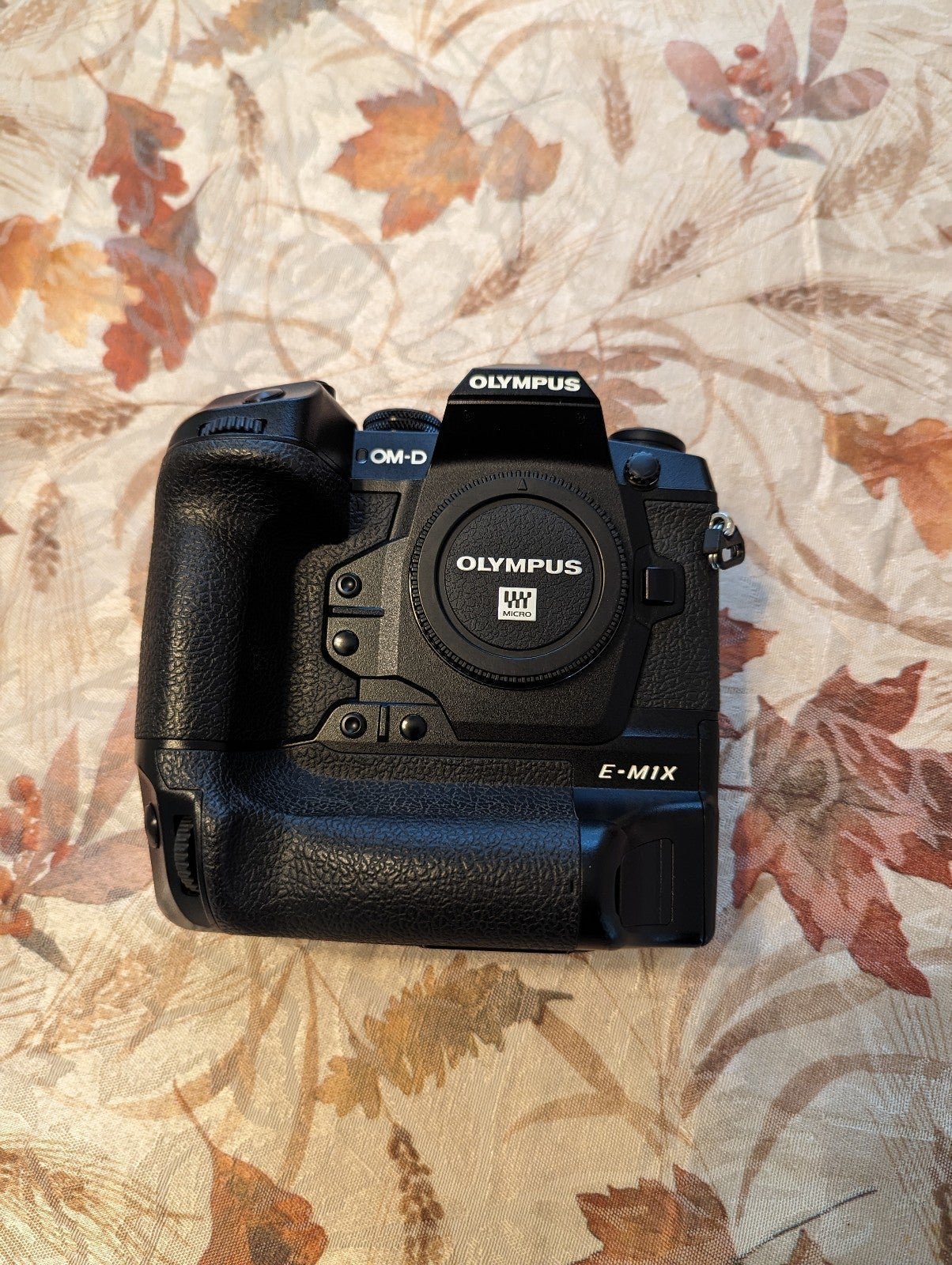 Olympus OM-D E-M1X Digital Camera (add-ons available)