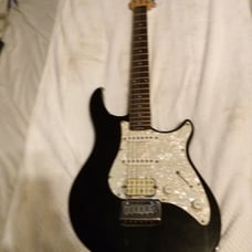 Vintage 1980's Peavey Electric guitar a Predator Plus hhs in great shape