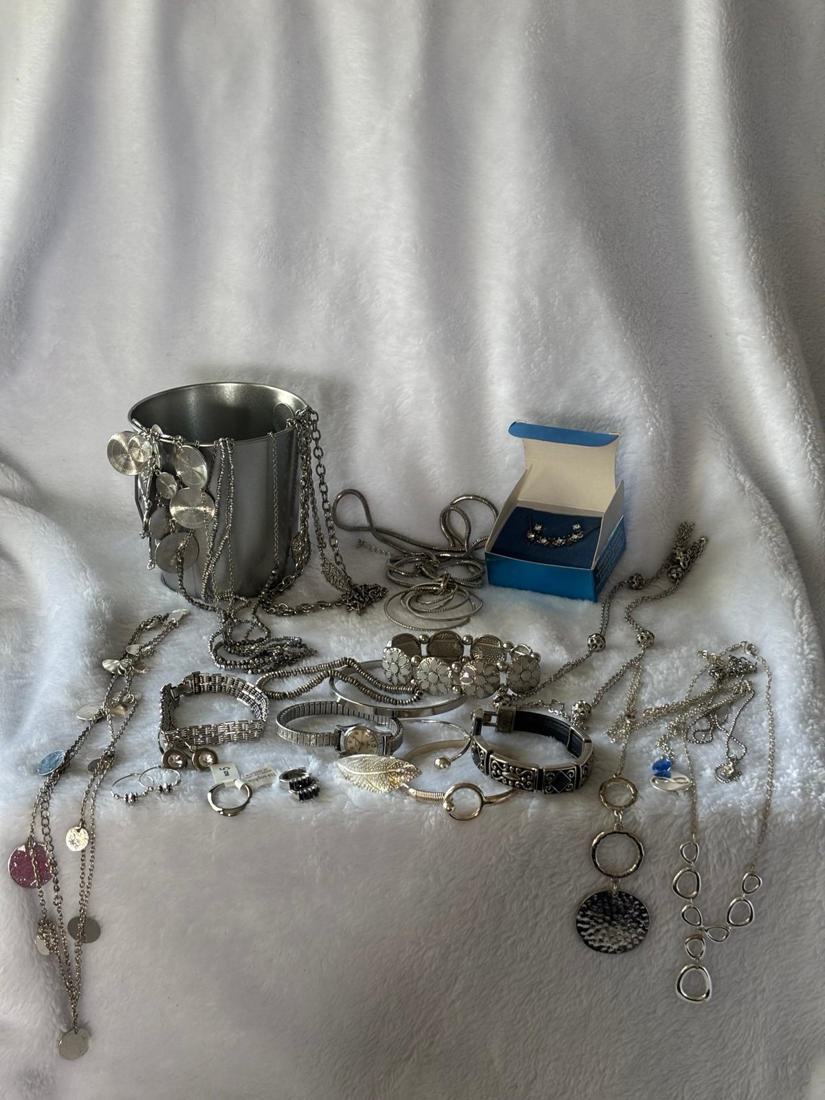 Silver theme jewelry bundle