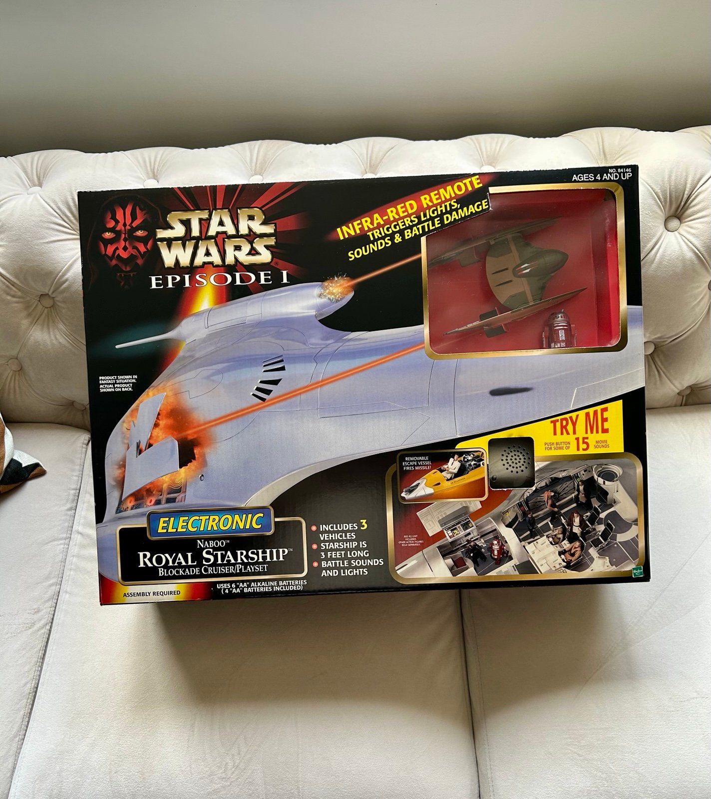 Star Wars Episode 1: Naboo Royal Starship w/ Blockade Cruiser Playset New