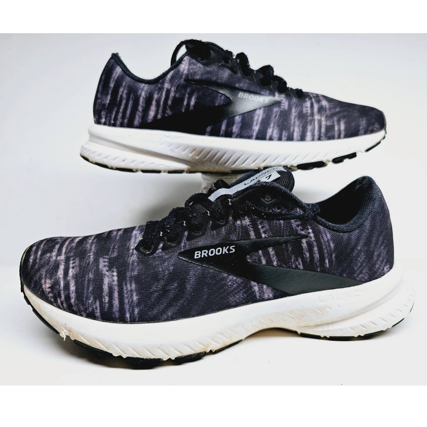 Brooks Women 9 Arch Support ...