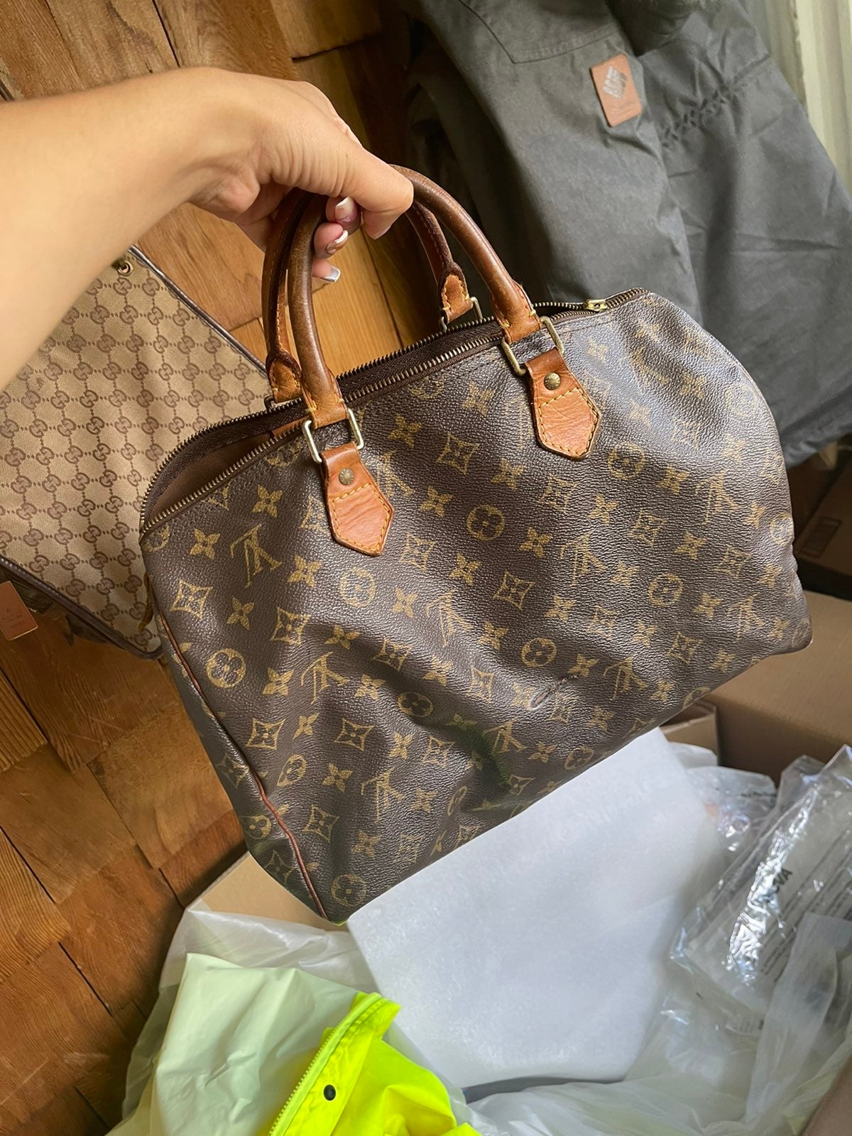 Authentic Louis vuitton speedy bag