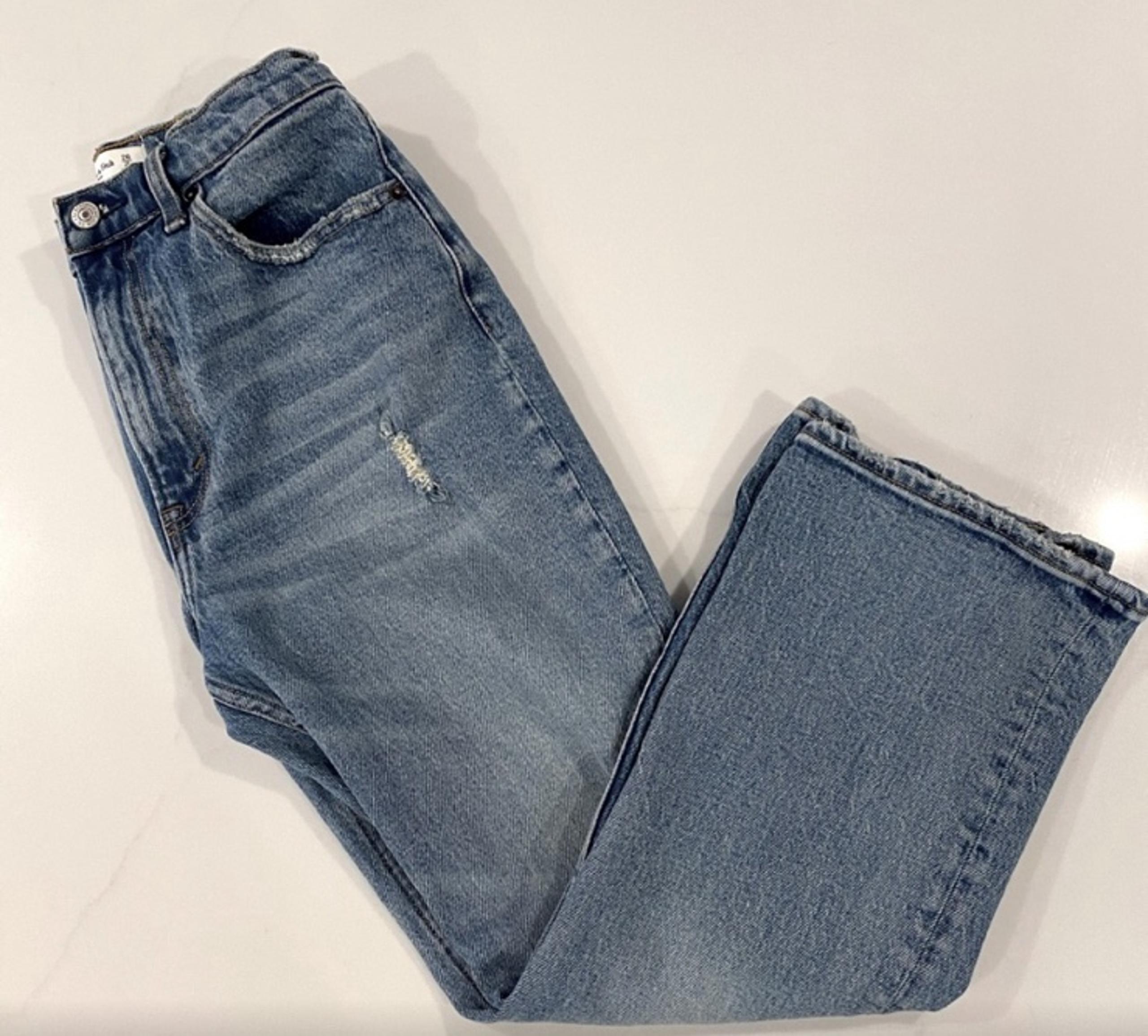 Abercrombie & Fitch Kick Flare Ultra High Rise Jeans
