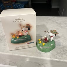 Hallmark Keepsake Beagle Scouts’’ Campfire Ornament