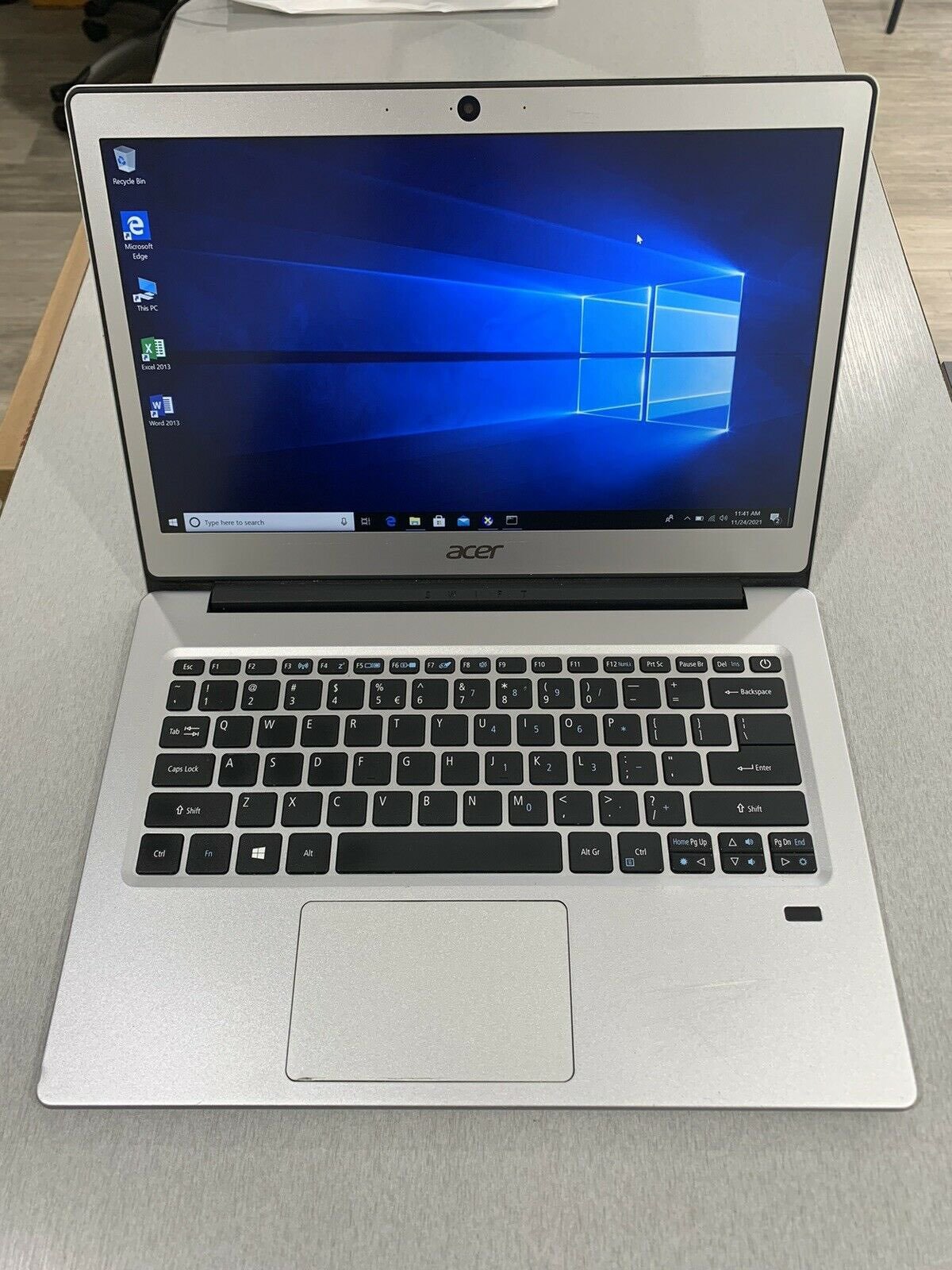 Acer Swift 1 SF113-31 Intel Pentium N4200 1.10Ghz 4GB 64GB eMMC