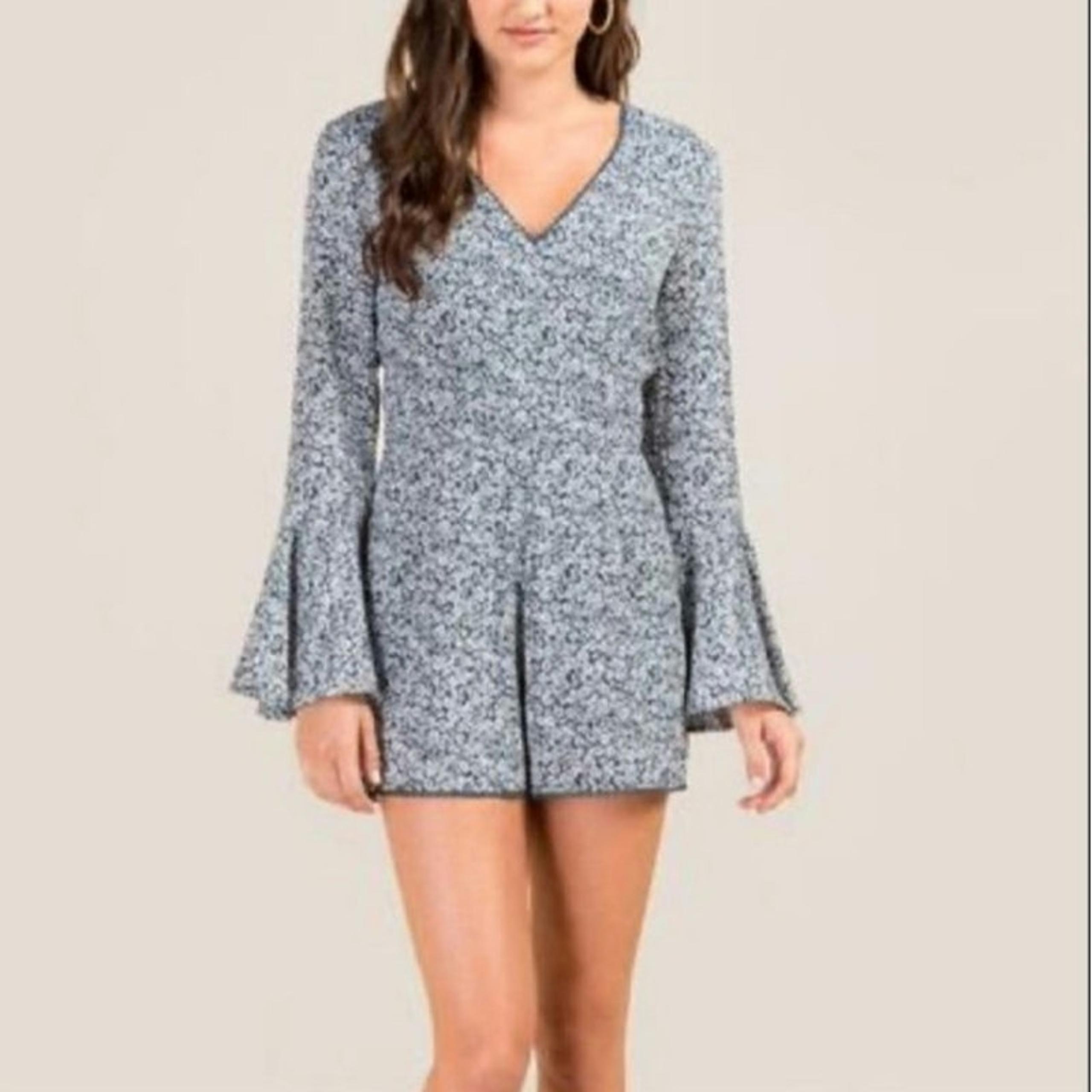 Blue Rain Women's Green Floral Romper Bell Sleeve Size Sm Boho-chic Soft Girl