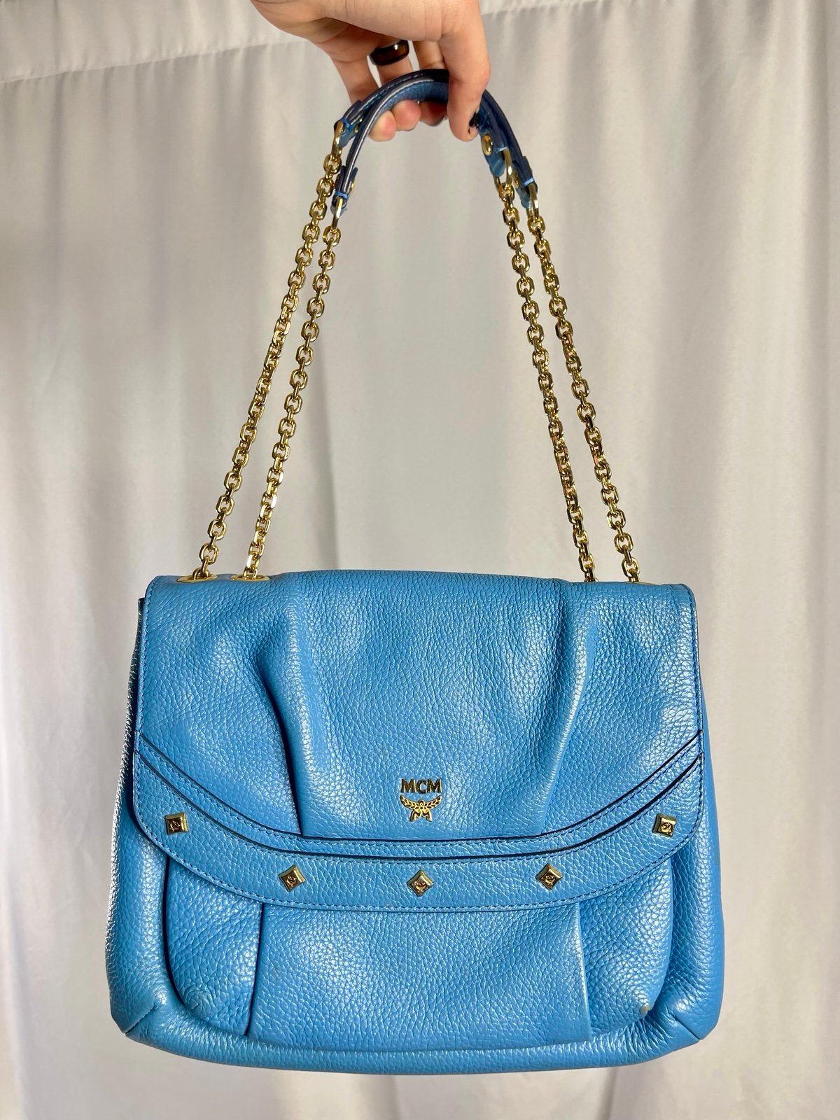 MCM | medium blue pebbled leather gold chain flap shoulder bag/crossbody bag