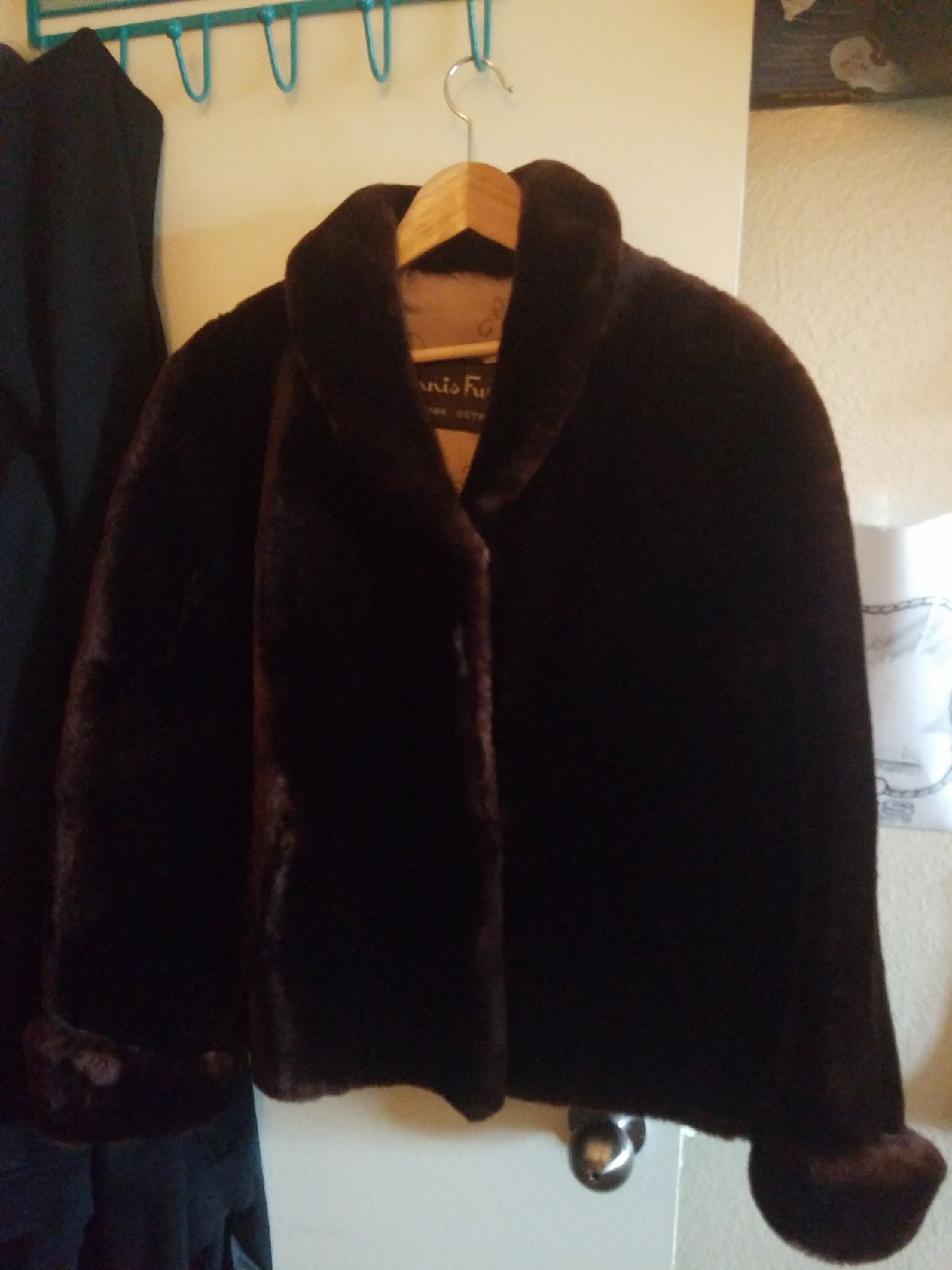 Annis Furs Vintage Dark Brown Fur Coat w/ Pockets