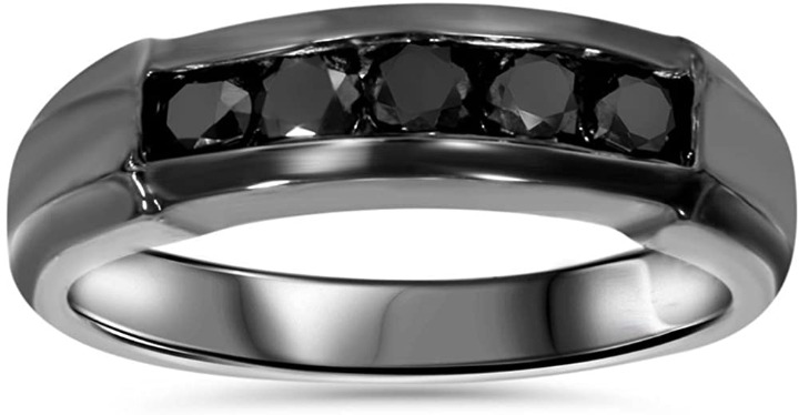 True gold and diamond ring, the epidemic recovery funds