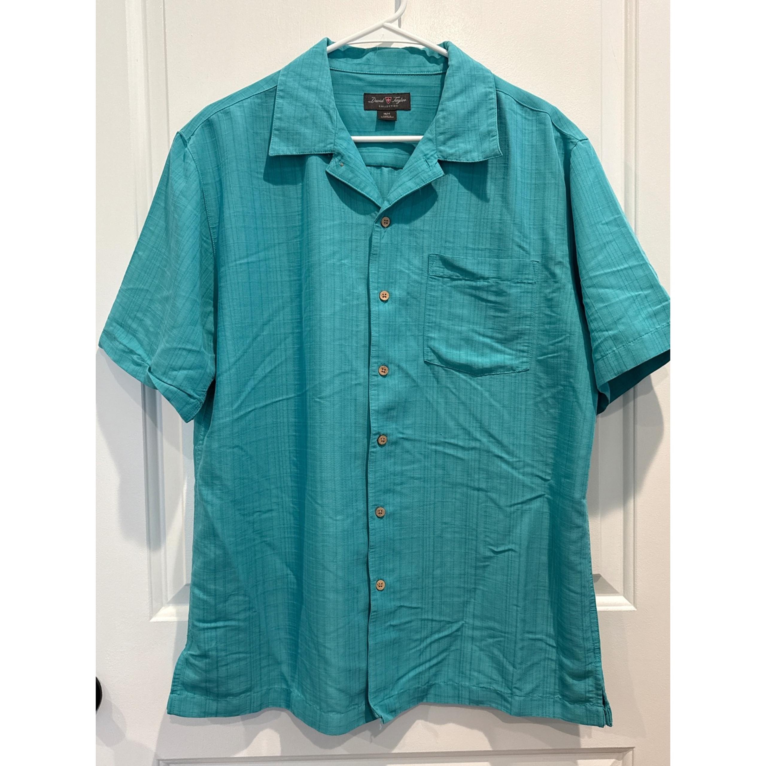 David Taylor Collection Size Medium ButtonUp Casual Camp Shirt ShortSleeve Teal