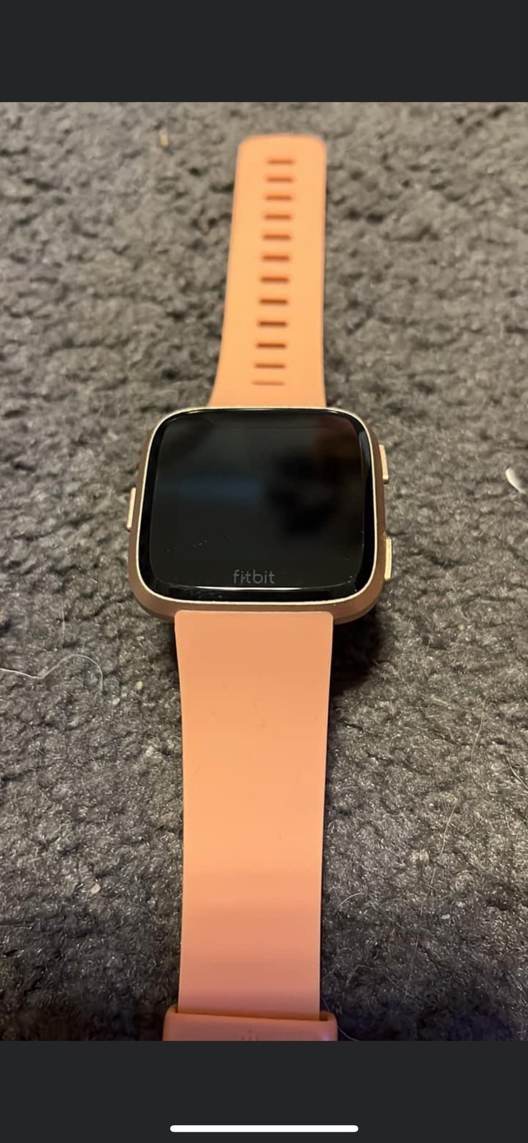 Fitbit Versa Smartwatch in Peach/Rose Gold
