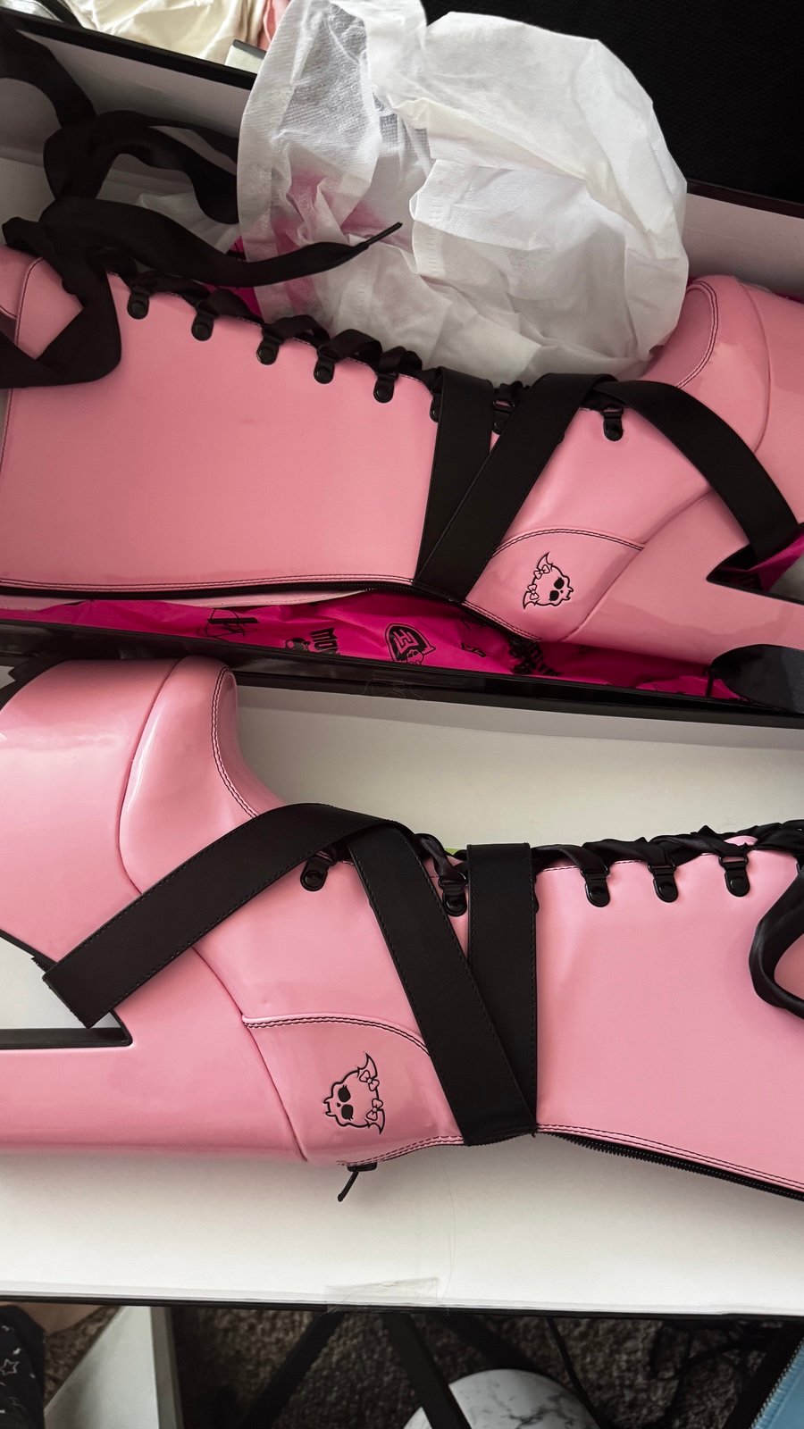 Monster High x YRU VAMP PINK/BLACK BOOTS