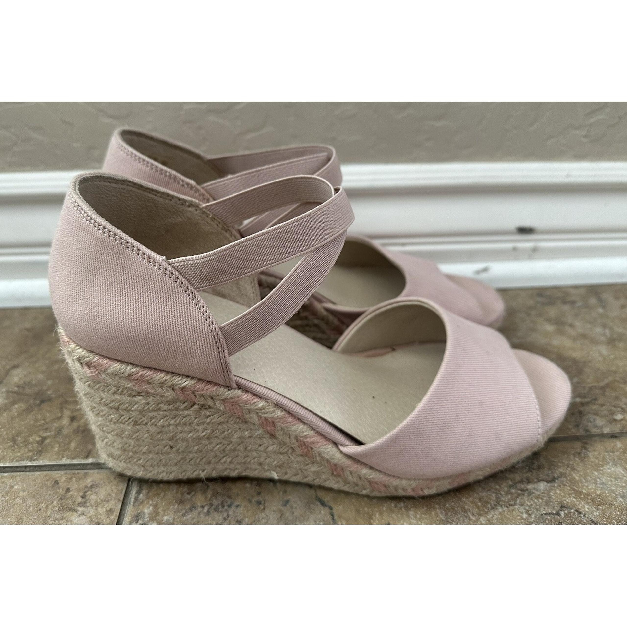 Life Stride Pink Memory Foam Wedge Sandals 10M Peep Toe Blemish On Shoes