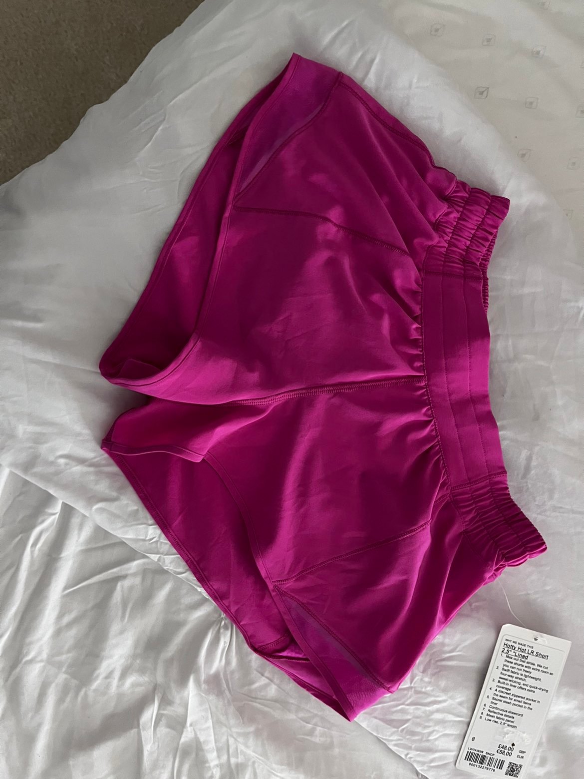Lululemon Athletica Hotty Hot Shorts Size 8, 2.5 in, Sonic pink