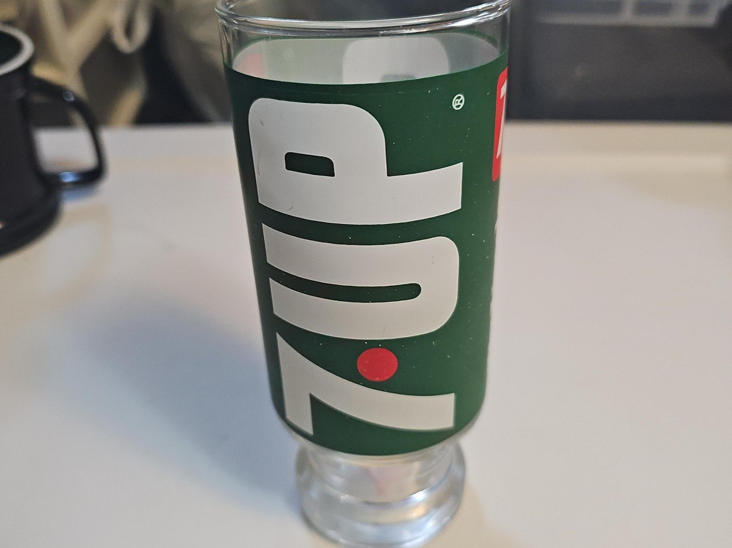 Vintage 70's 7-UP Promotional Wet