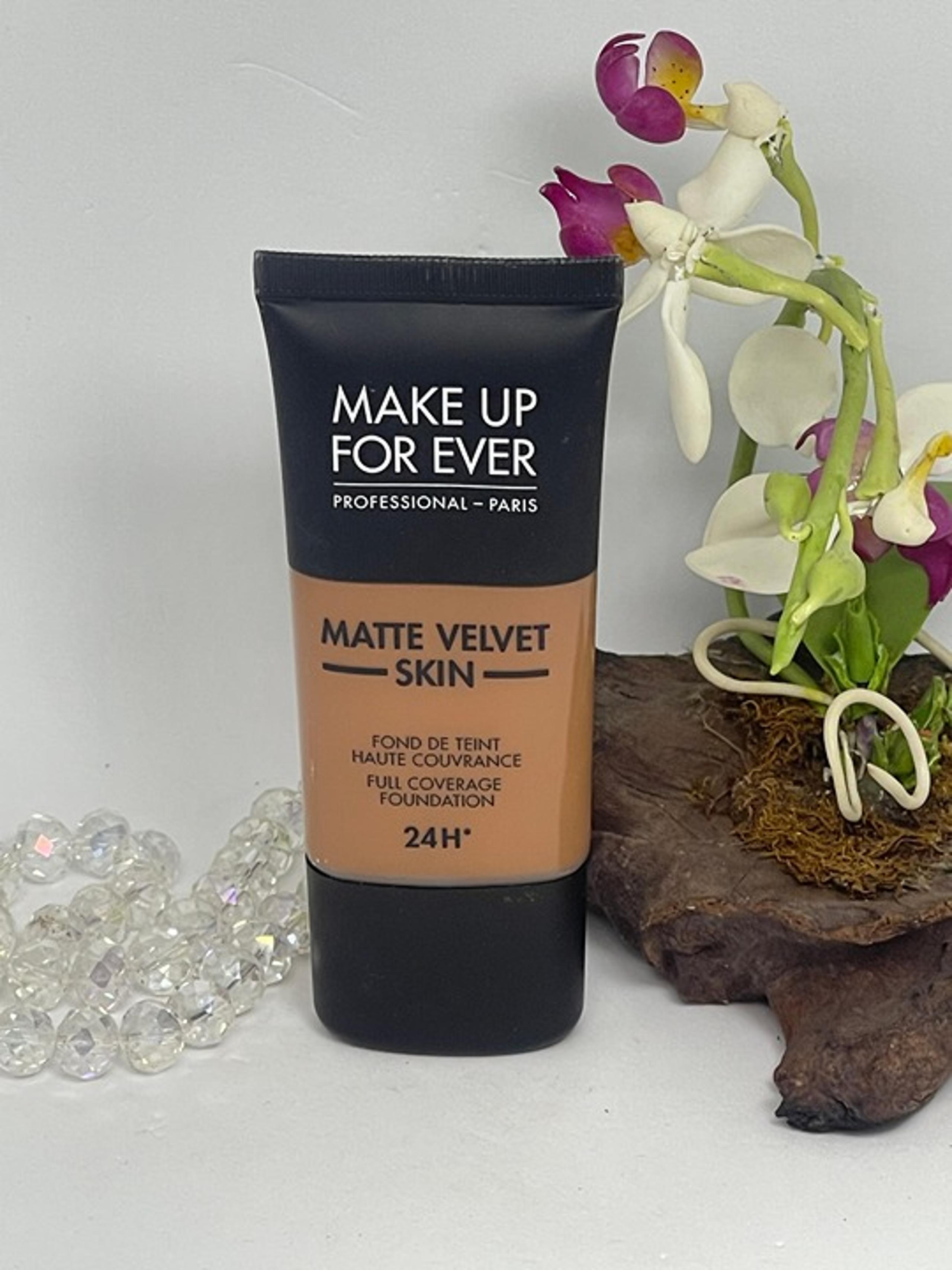 Make Up For Ever Matte Velvet Skin Liquid Full Coverage Foundation - Y523 - New