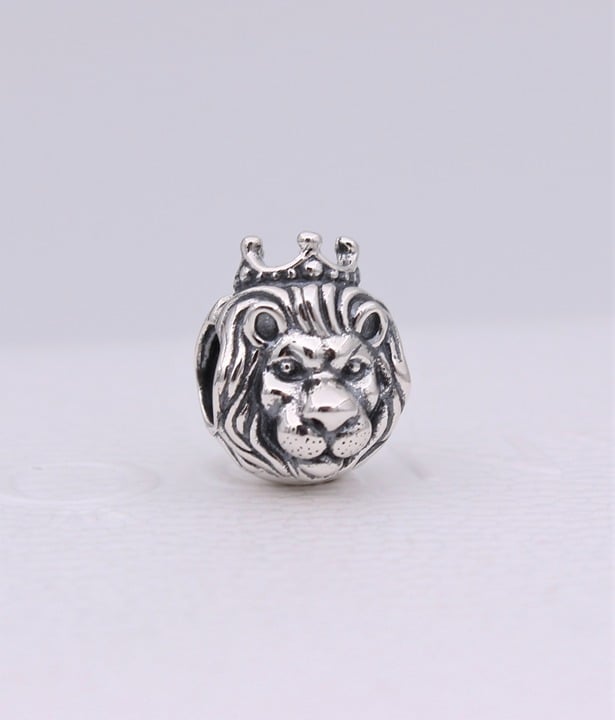 New PANDORA King of the Jungle Lion Head Charm