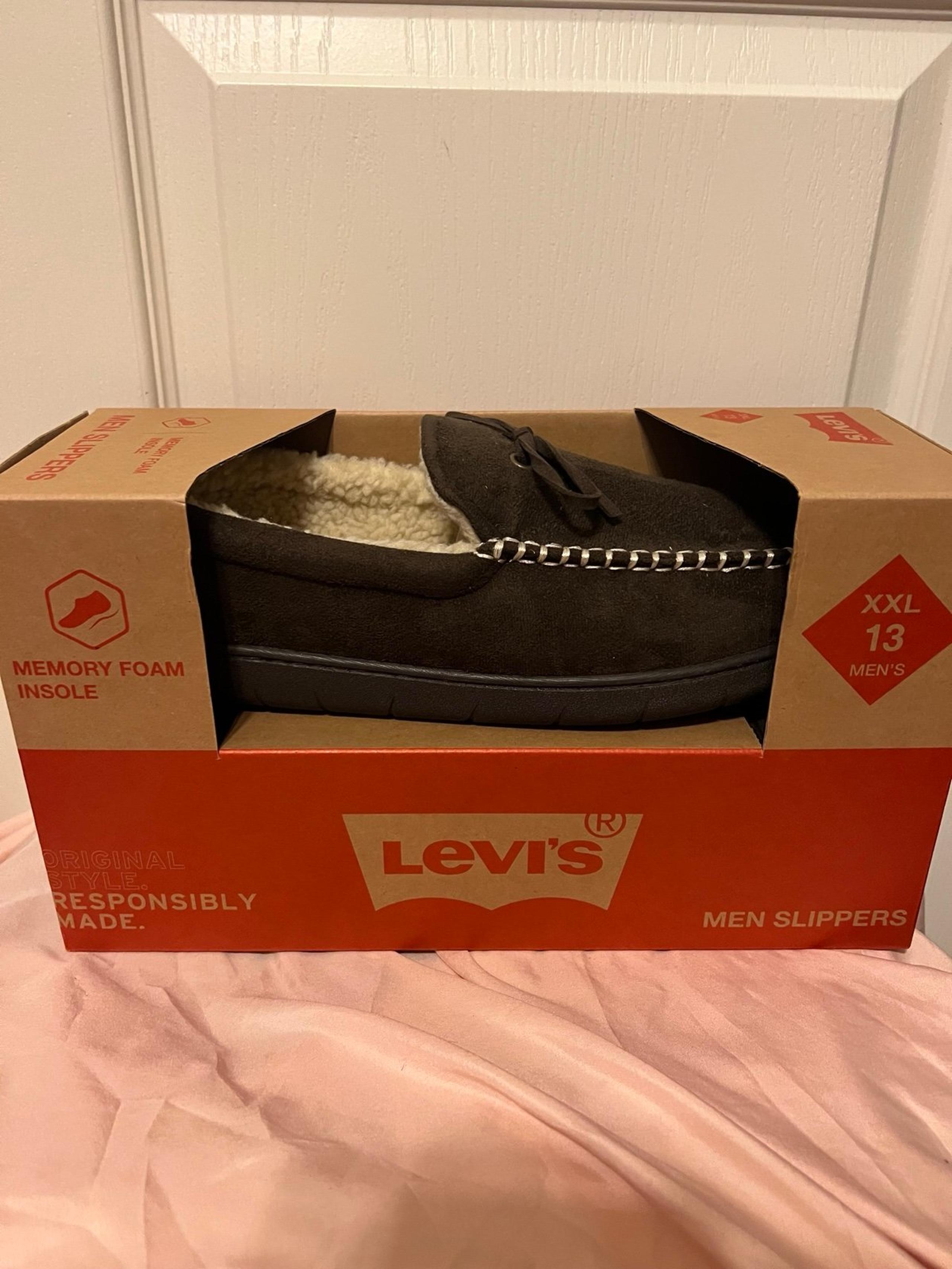 Mens Levi’s Memory Foam Slippers Size XLL 13