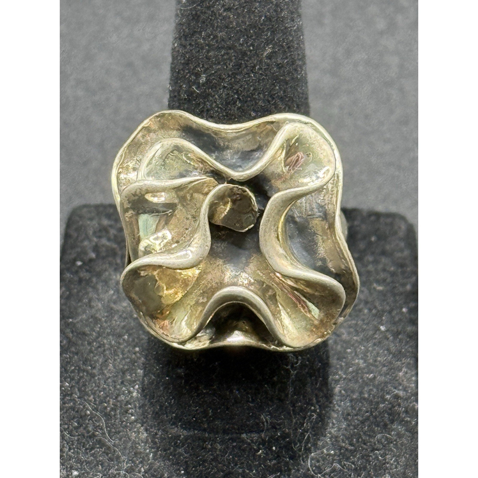 Silpada Sterling Silver Flower Modernist Ring Size 5.75 Q16