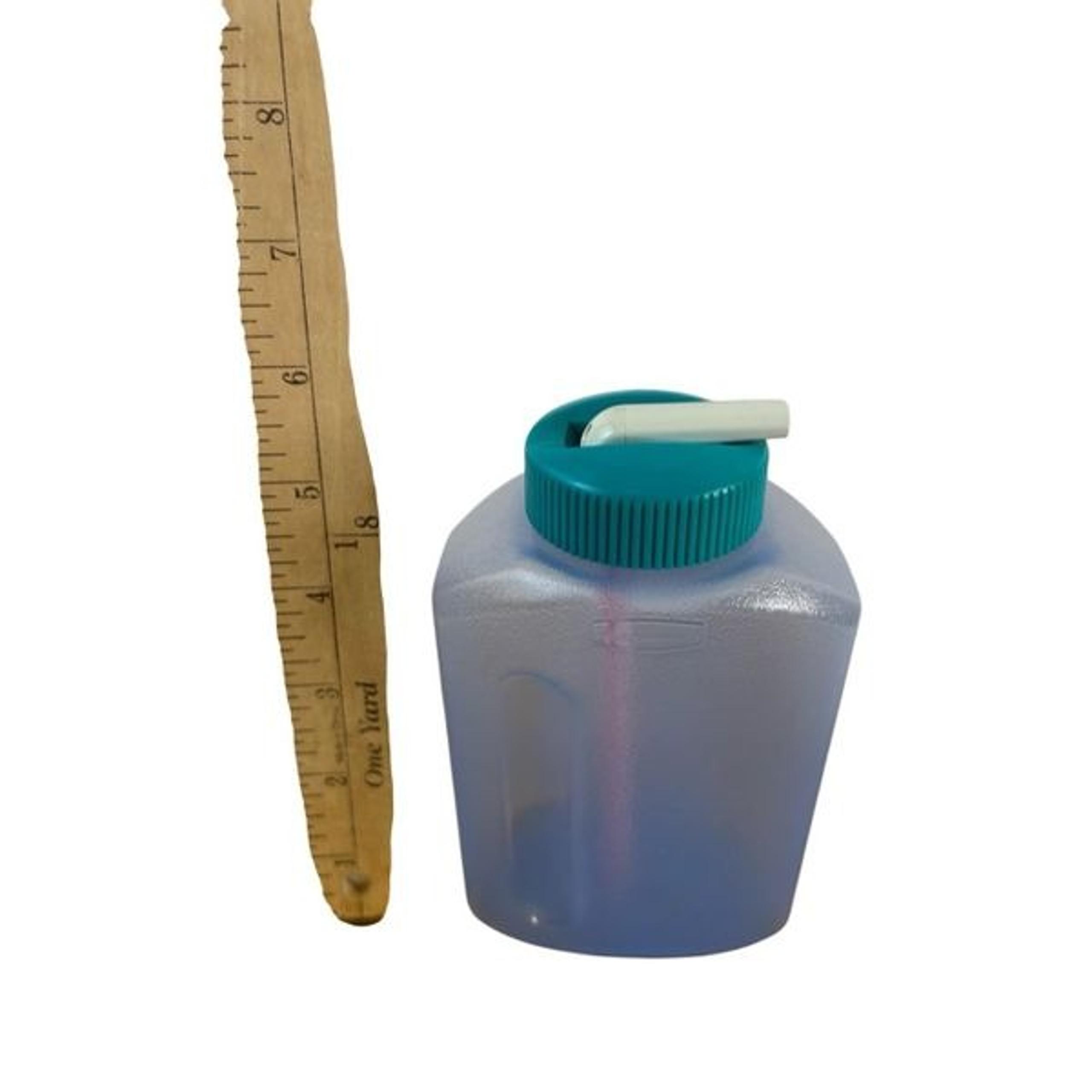 Rubbermaid 16 oz travel juice bottle straw vintage