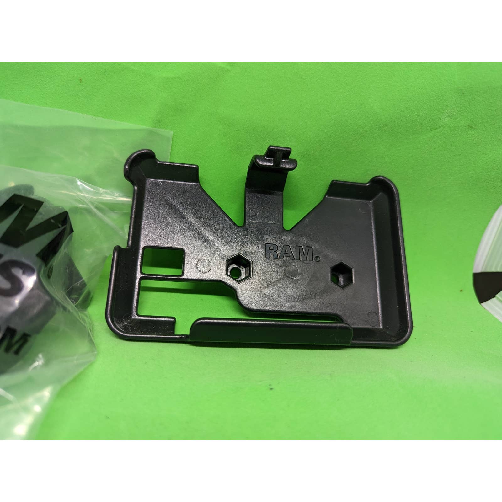 RAM® Form-Fit Cradle for Garmin nuvi Reservoir Mount with Diamond Plate