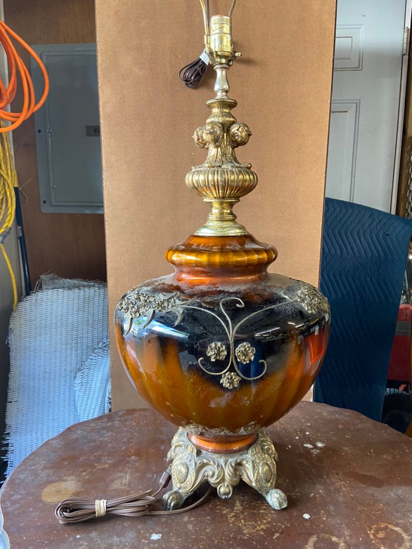 MCM Faulkenstien 30 Table Lamp